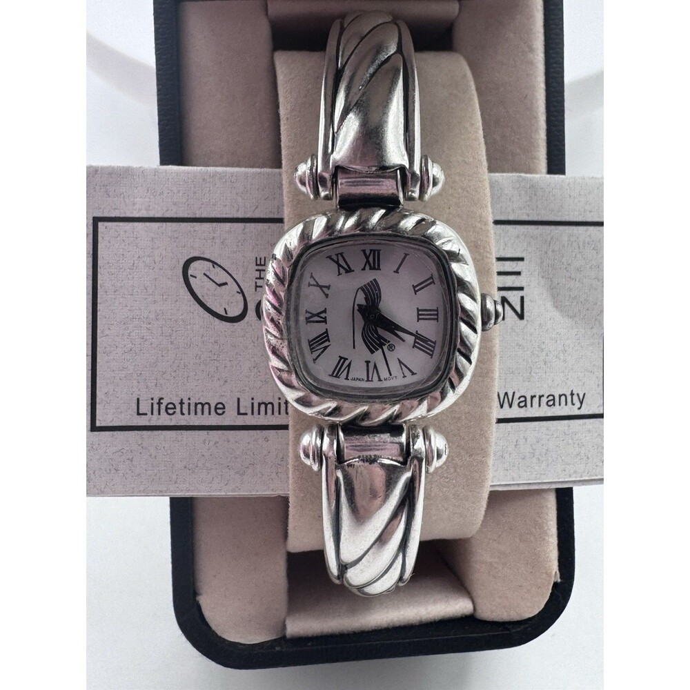 Vintage Pedre Watch Women Silver Tone Square Open Hinge Band Needs Battery